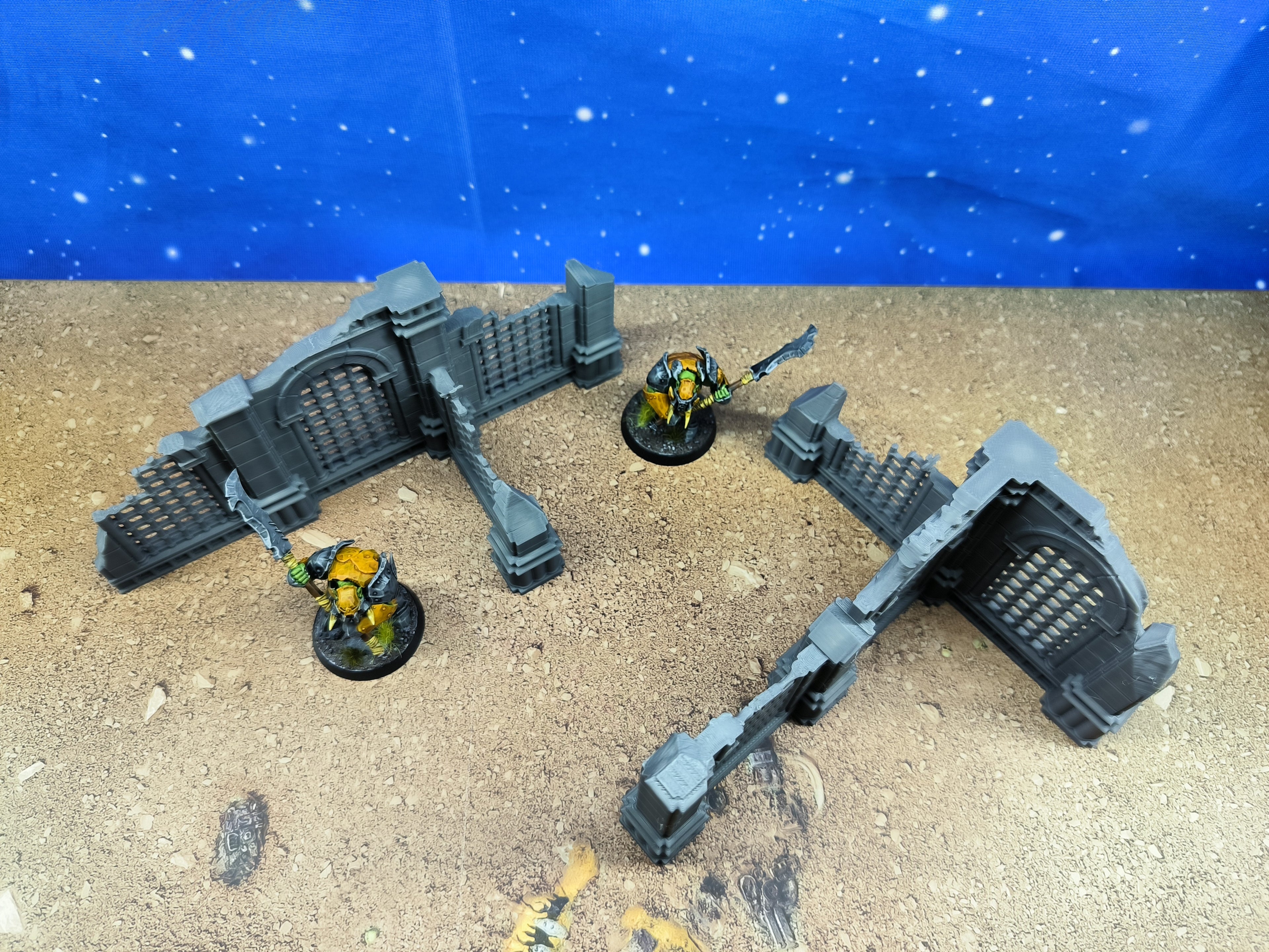 Antic city: Ruined walls for wargame T