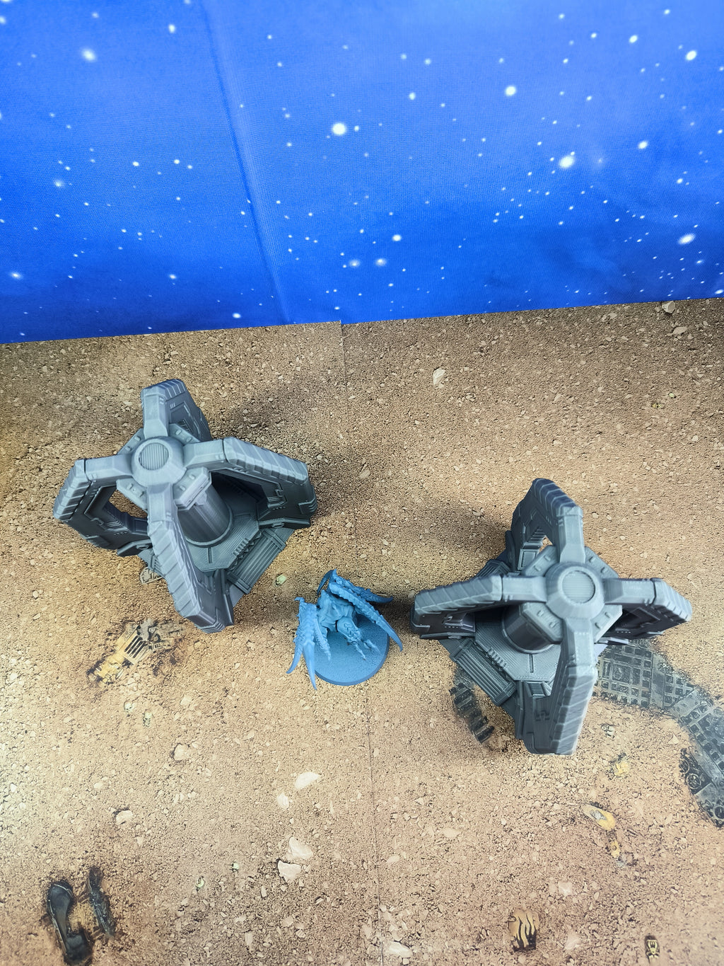 Chapter Outpost : 2 Générateurs plasma de campagne futuriste pour wargame