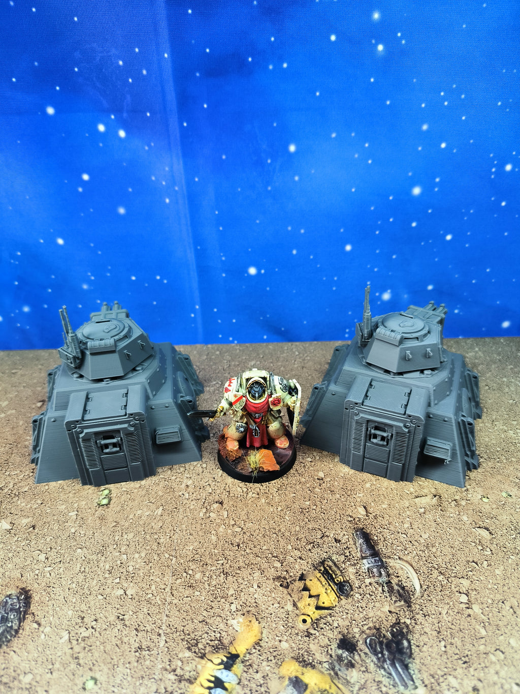 Chapter Outpost : 2 Tourelles défensives de campagne futuriste pour wargame