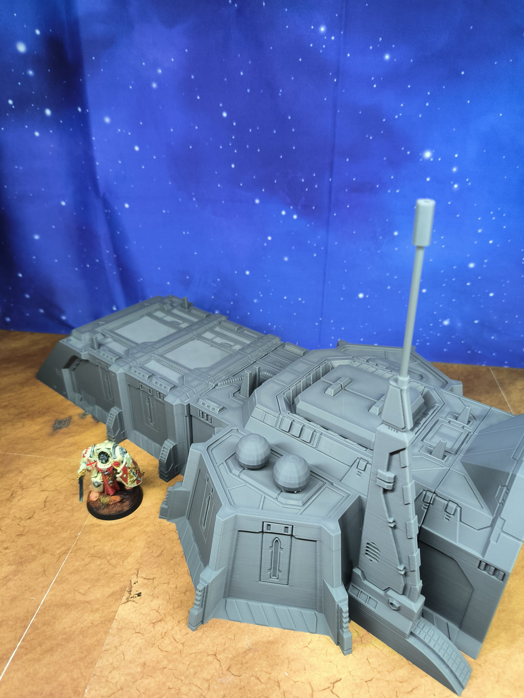 Chapter Outpost : Quartier général de campagne futuriste pour wargame