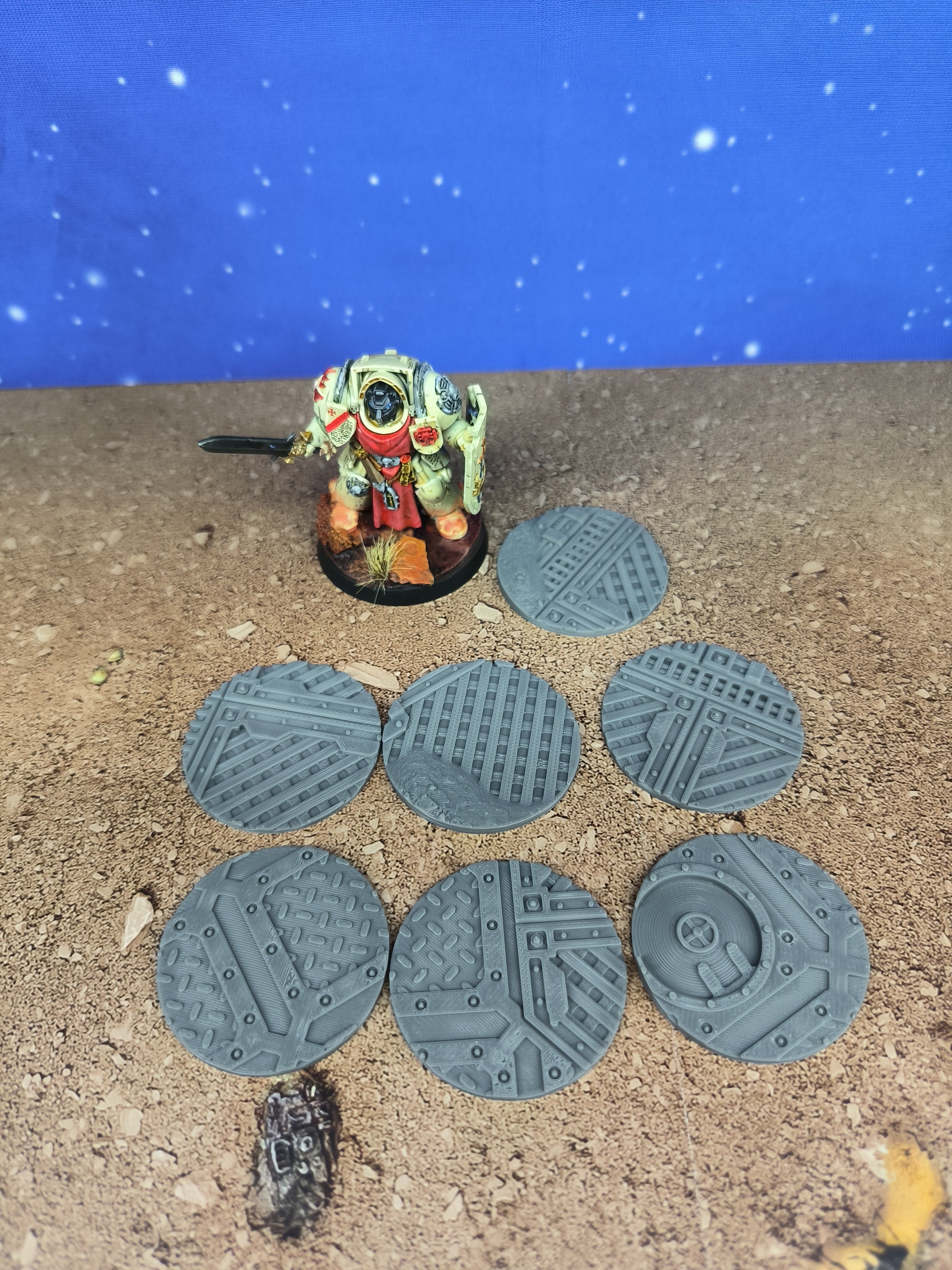 Fortress : Toppers socles 2 en 40mm