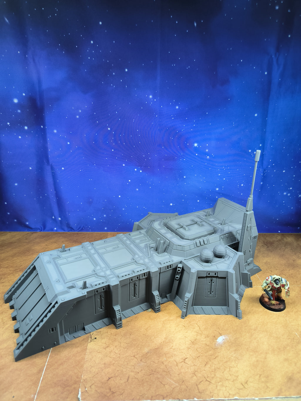 Chapter Outpost : Quartier général de campagne futuriste pour wargame