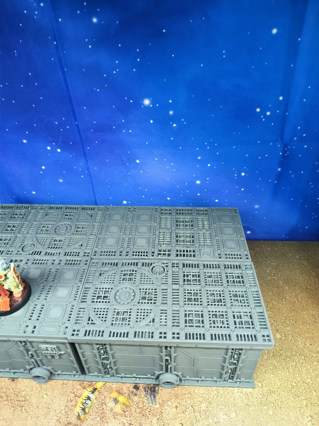 Meca Ferrum : Mega Containers futuristes pour wargame