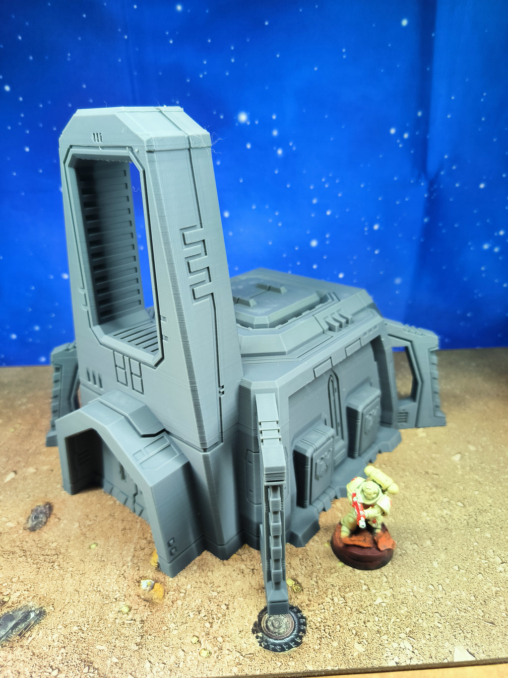 Chapter Outpost : Chapelle de campagne futuriste pour wargame